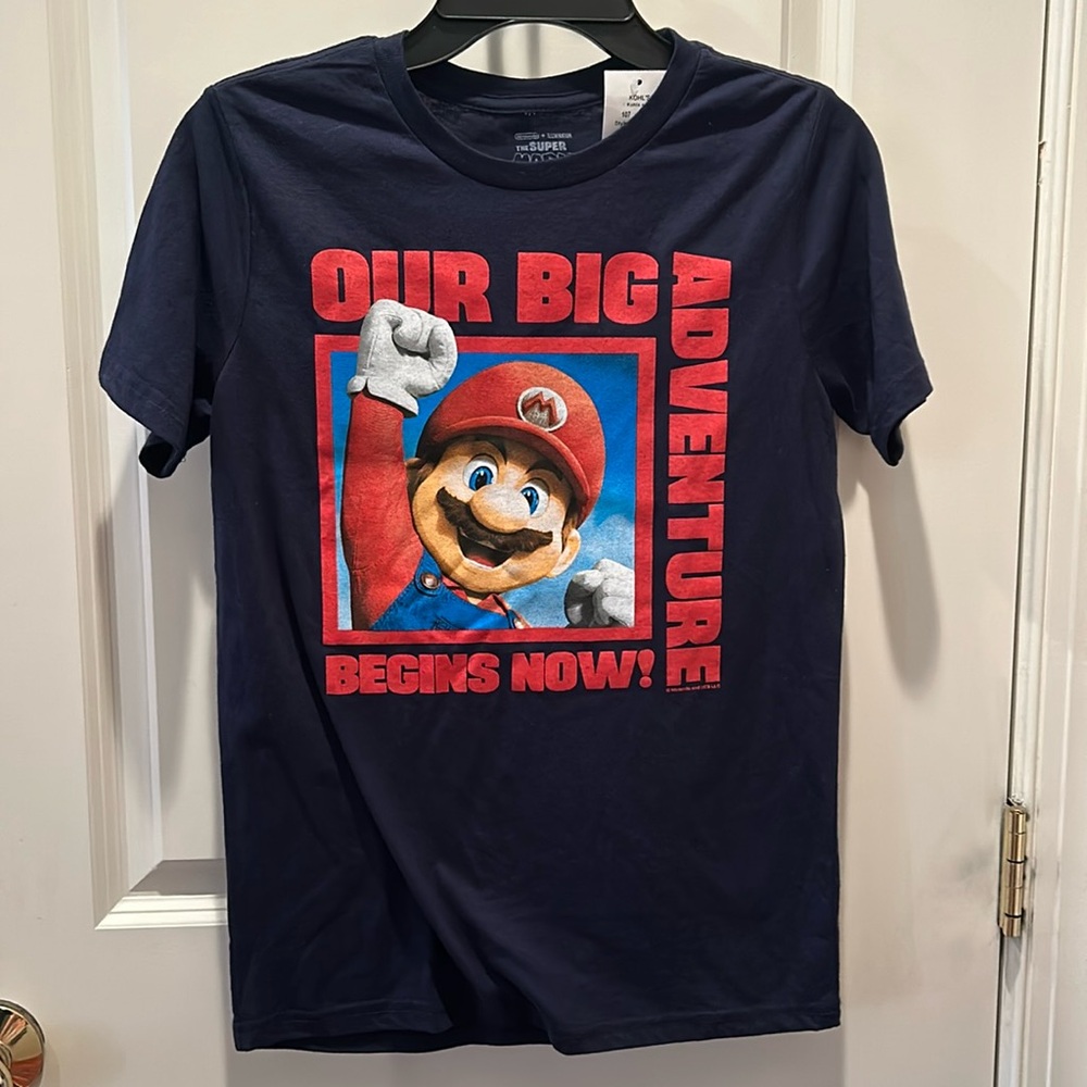 Nintendo Super Mario Bros Movie Graphic T-Shirt L NWT
